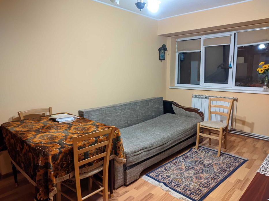 vand apartament 3 camere, semidecomandat, parter,Braila