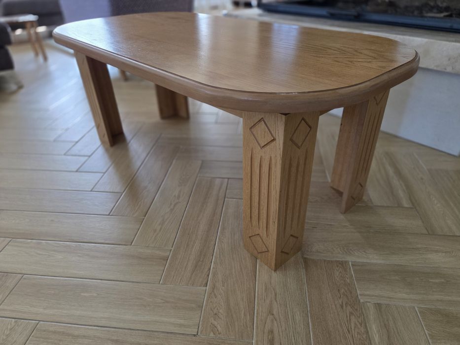 Трапезна и холна маса от естествен фурнир