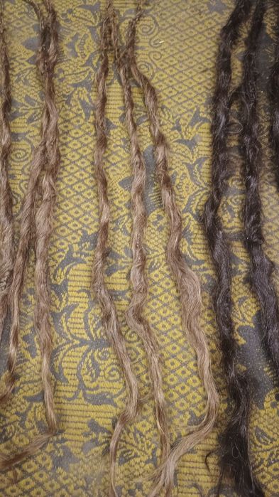 Продават се естествени коси