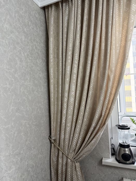 Срочно продам новые шторы!