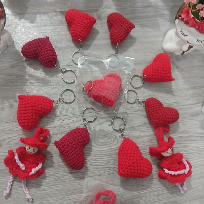 Brelocuri martisoare crosetate