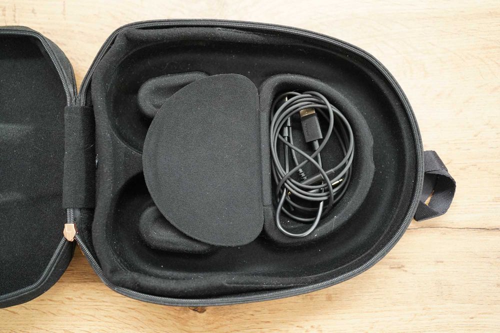 Безжични слушалки Sony WH-1000XM5 черни