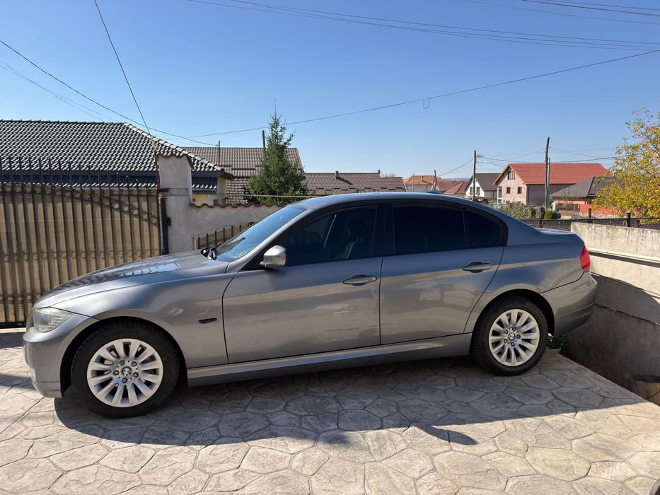BMW e90 LCI 318D 2009