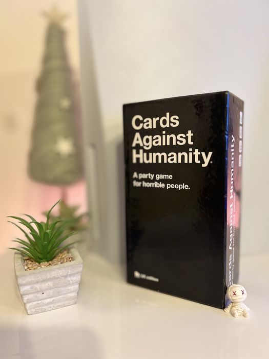 Joc de societate-Cards Against Humanity 600 Carti