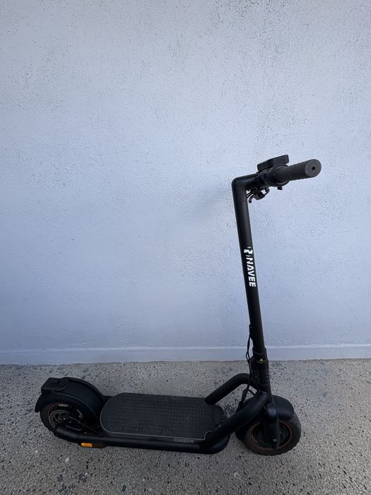 Тротинетка Navee kickscooter N65 като нова