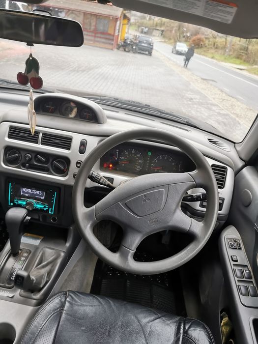 Mitsubishi pajero sport