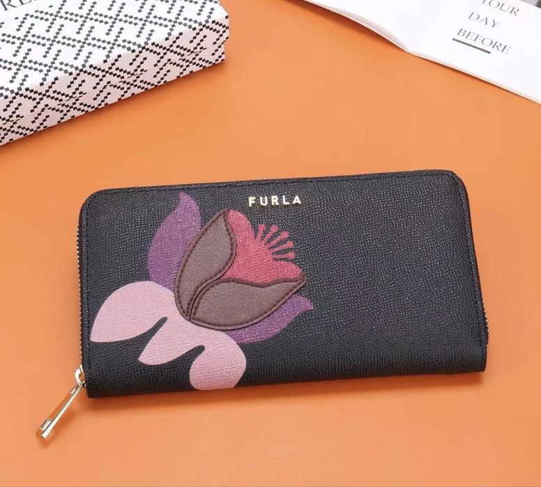 Дамски портфейл Furla
