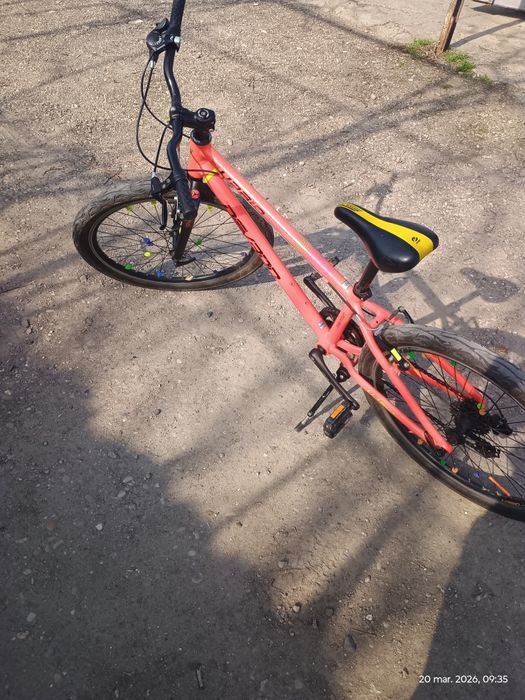 Vând bicicletă Devron roti 24 inch