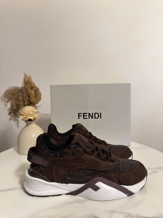 Adidasi F E N D I Flow Dark Brown