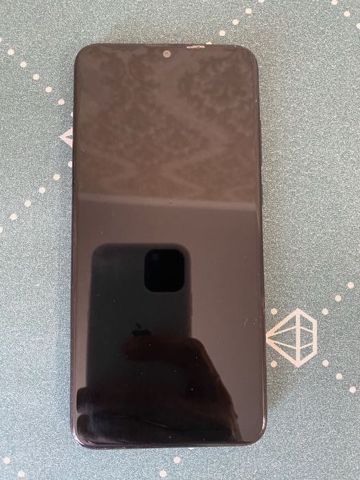 Продам телефон б/у хуавей п смарт