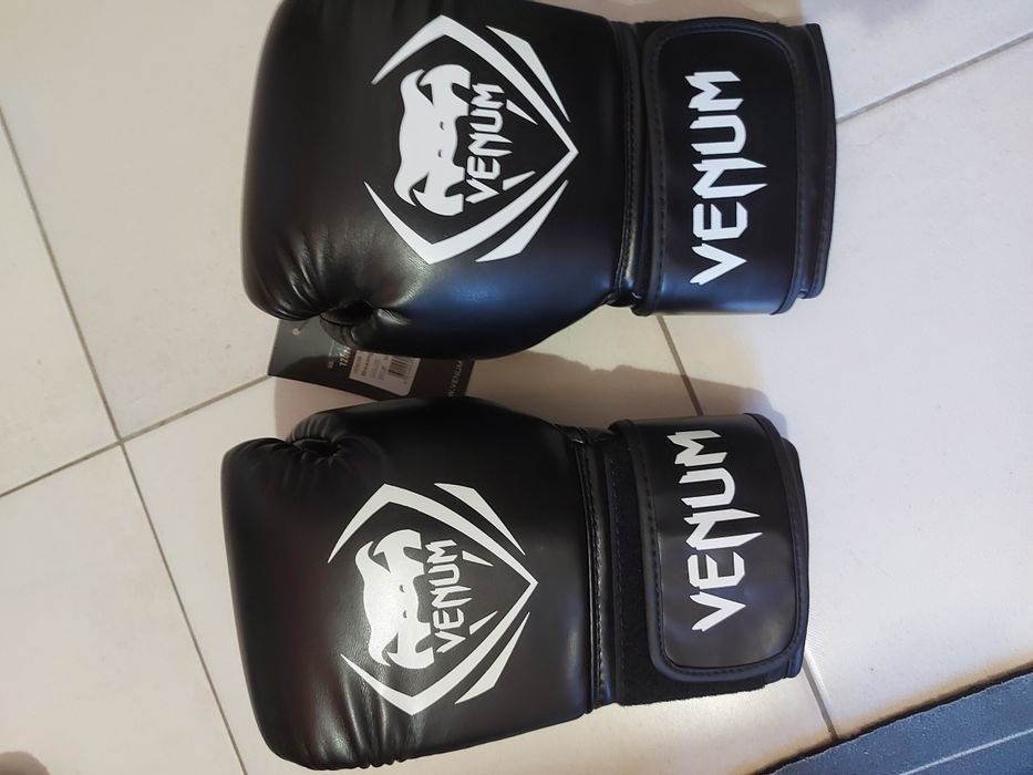 Manusi box Venum Contender 1.0 12oz