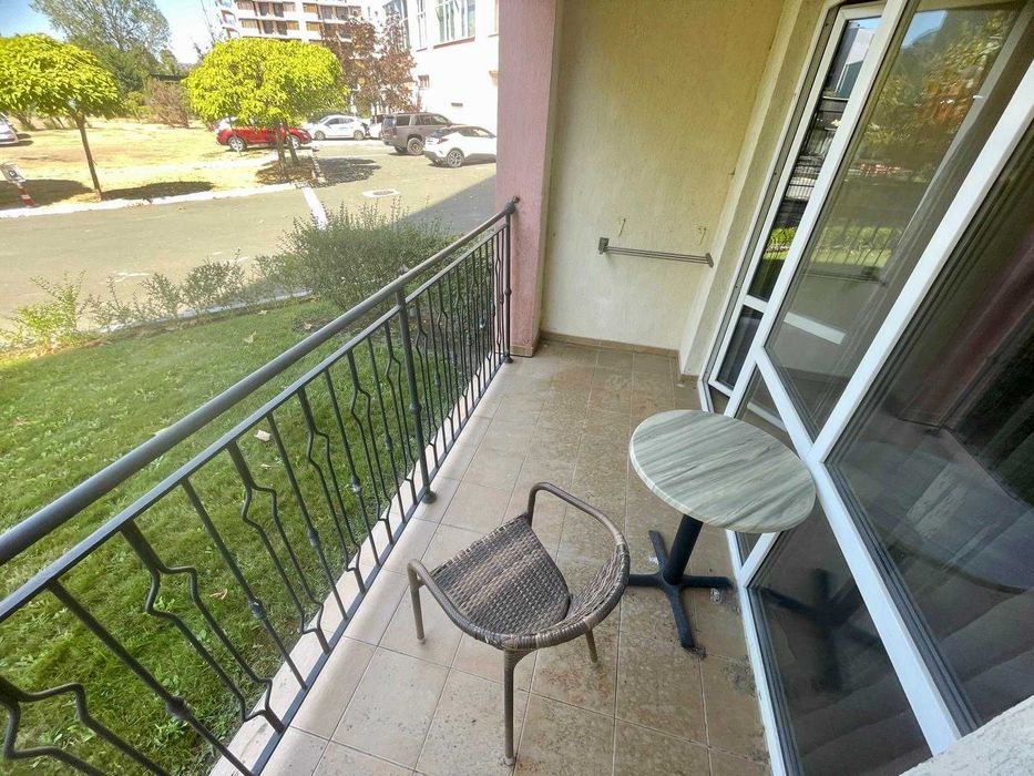 Двустаен апартамент в к-с Маджестик Бийч Ризорт, Първа линия