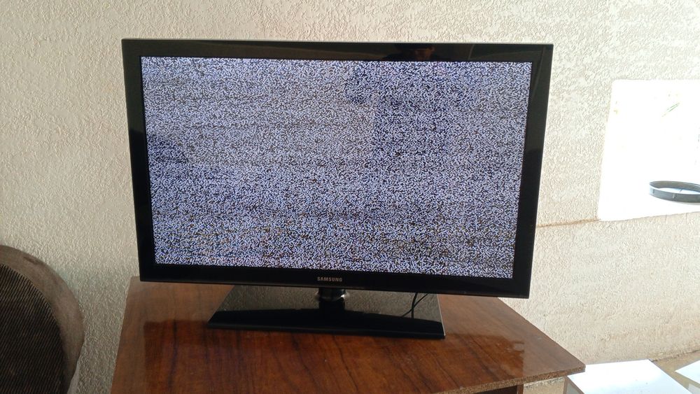 Samsung телевизор 42