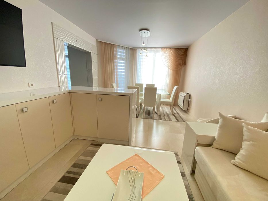 Дава се под наем Тристаен апартамент в Варна, Лятно кино Тракия - 80 кв.м за 918 € - Снимка #6