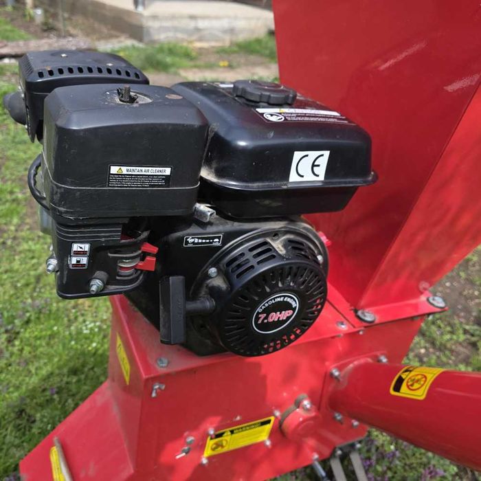 Tocator de Crengi 76 mm Micul Fermier, Motor Benzina 7 CP, 4 Timpi