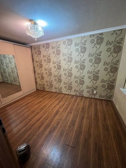 сдаётся половина дома с двумя комнатами
