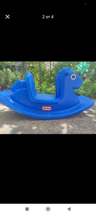 Люлеещо конче little tikes синьо.