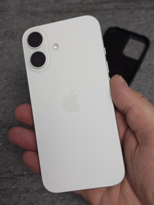iPhone 16  256 GB