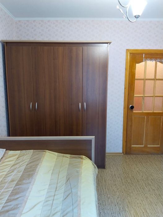 Срочно продам спальний гарнитур!