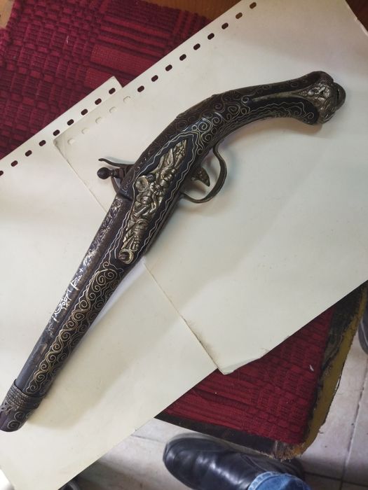 Продава се един Стар красавец