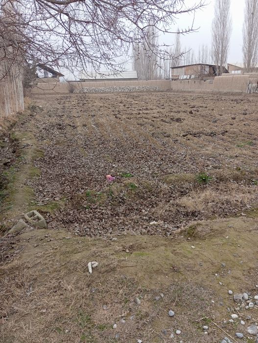 4 sotik yer sotiladi