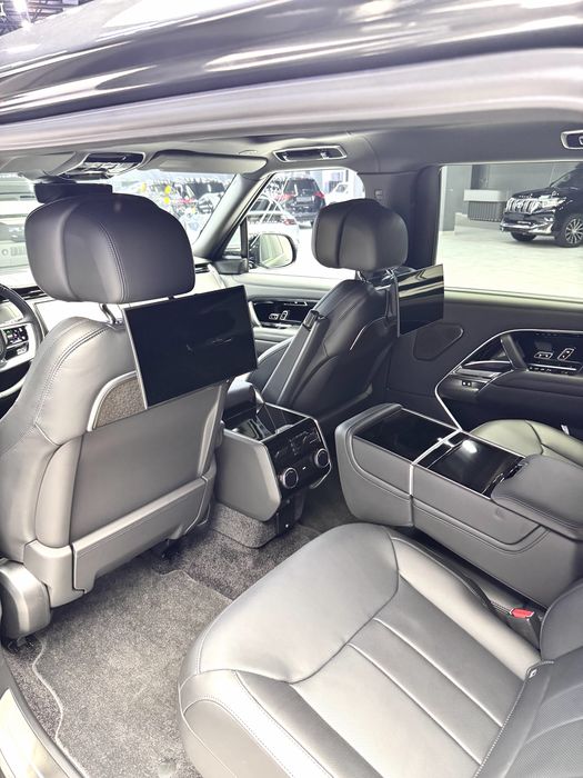 Новый Range Rover P530 LWB Autobiography