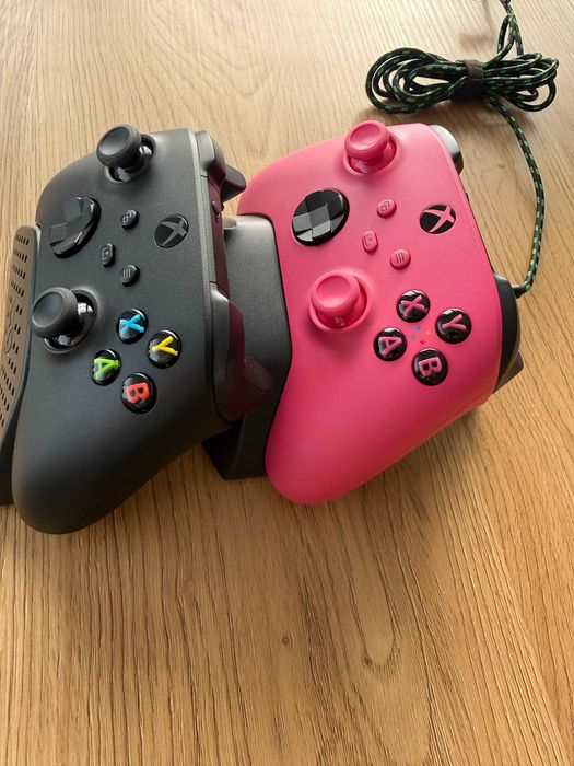 Оригинални джойстици за Xbox + безжично зарядно