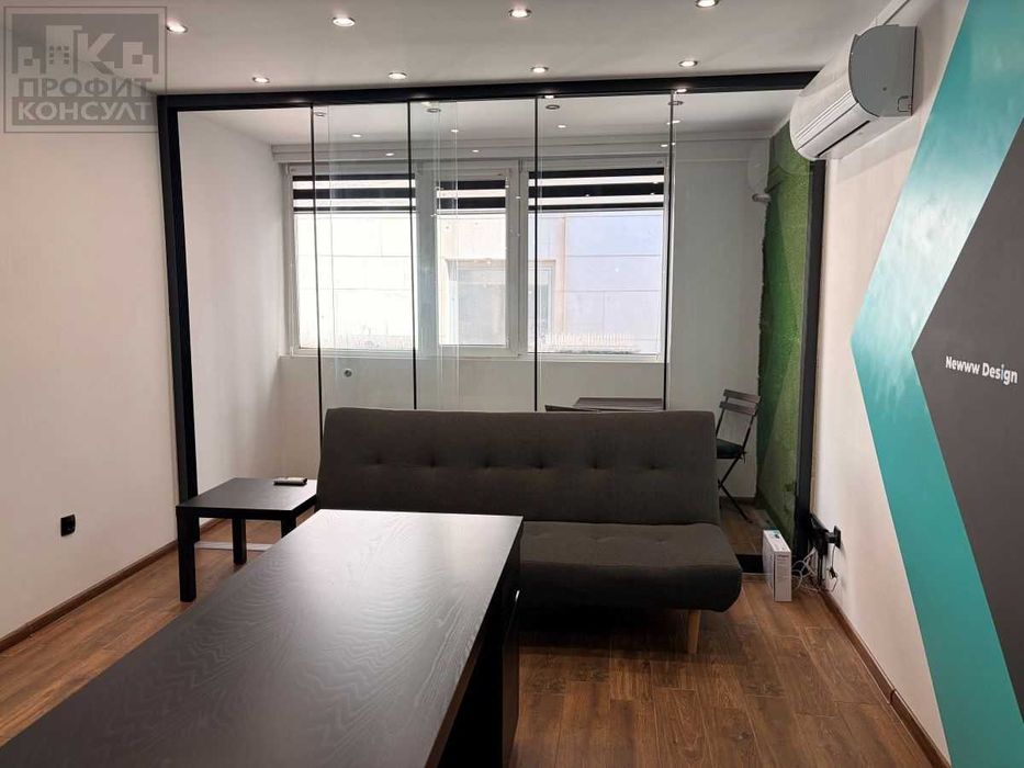 Дава се под наем Офис в Велико Търново, Център - 51 кв.м за 548.25 € - Снимка #6