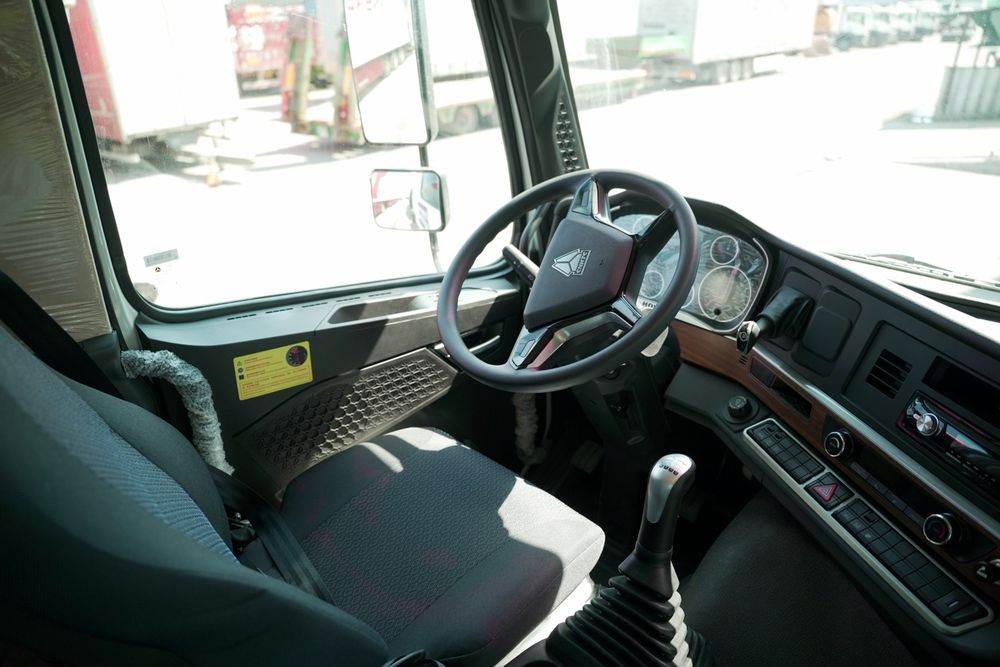 Автосамосвал HOWO-Т7S 32т