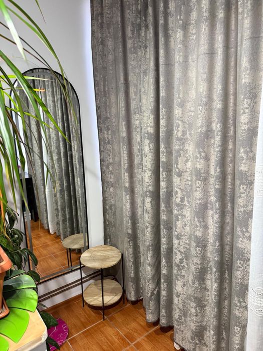Închiriez apartament 3 camere – Craiovița Nouă (zona Materna)