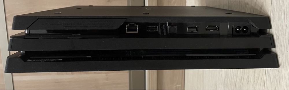 PlayStation 4 PRO (1000гб)