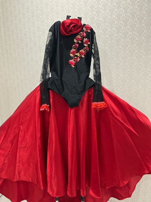 Продам испанское платье для девочки