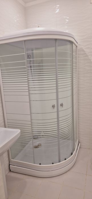 Продам душевую кабину