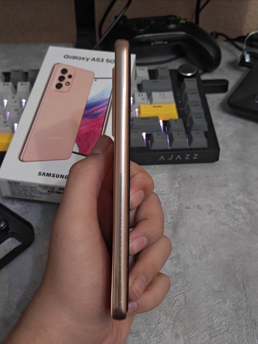 Samsung A53 8/256 торг есть