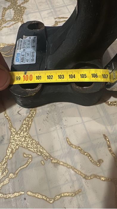 Фаркоп оригинальный паджеро 2