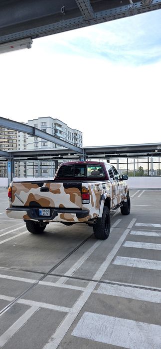Toyota Tundra 4.7 V8 4x4 Autoutilitară GPL