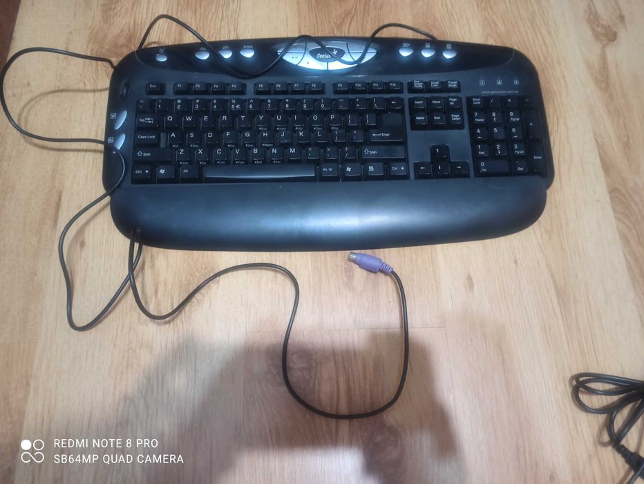 Клавиатури за настолен компютър