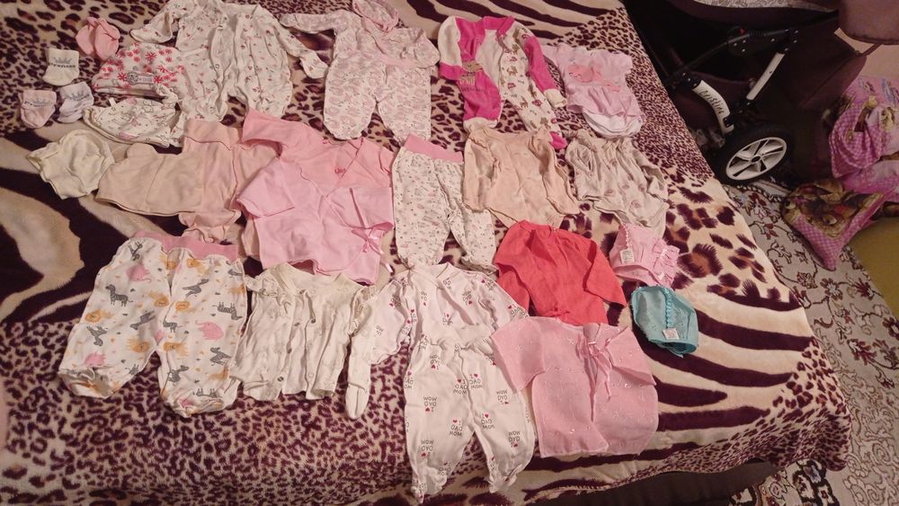Отдам детские вещи на девочку