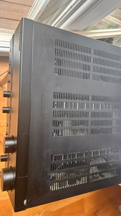 Продавам усилвател Marantz PM-80