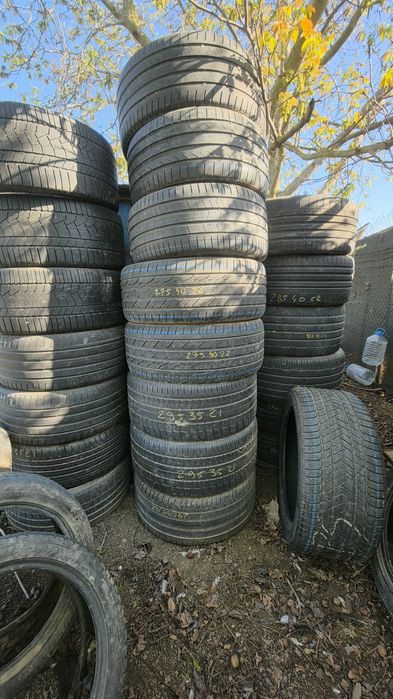 315/40/21  285/40/21 295/35/21 325/30/21  275/35/22 275/35/21 275/40/22