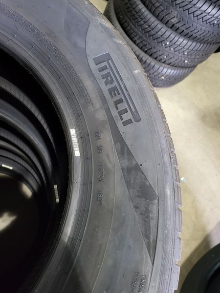 255/60/18 PIRELLI 4бр