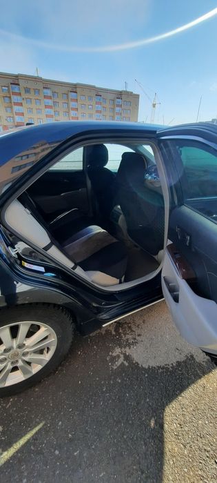 Продам Тойота камри 2013 года