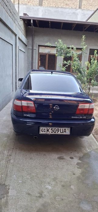 Mashina sotiladi: Opel Omega B