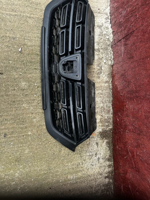 Grilă radiator dacia lodgy.dokker.cod:623107630.R.