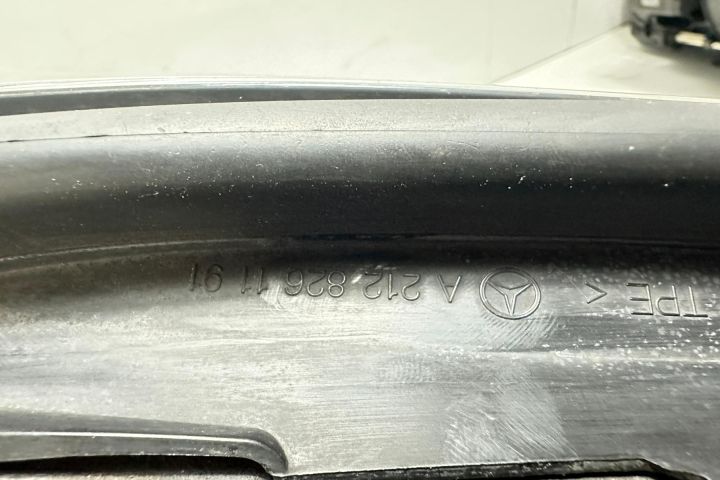 Far stanga complet A2128261191 Mercedes-Benz E-Class W212 (facelift)