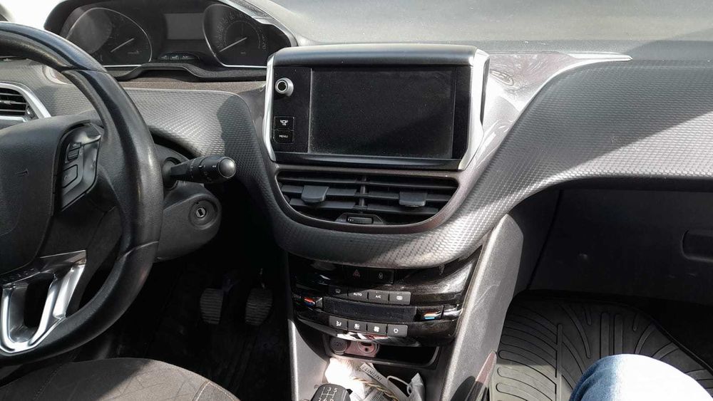 Peugeot 2008 1.2 benzina
