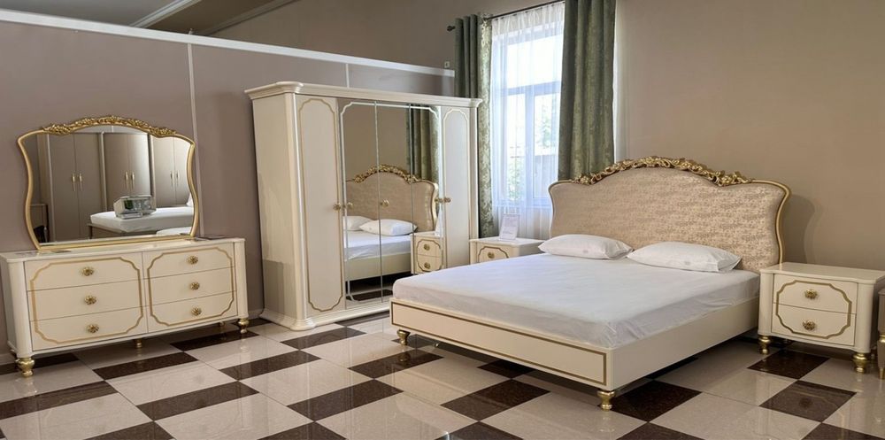 Спальный гарнитур!