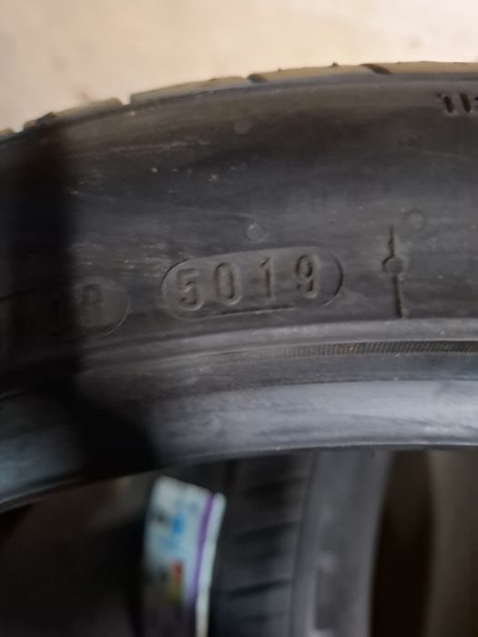 225 40 18 Vand 2 anvelope vara Nexen Noi