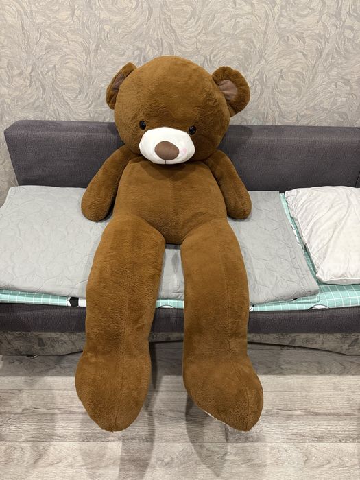 Большая каричневая мишка