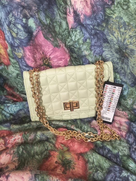 Малка дамска чанта